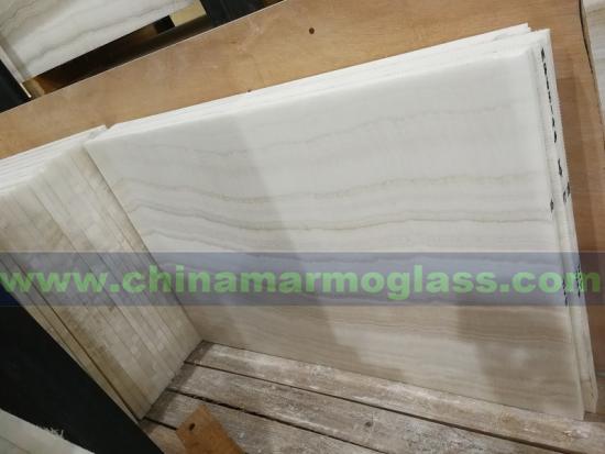 Wood Grain Wooden White Onyx Jade Slabs for Hotel Wall Decoration