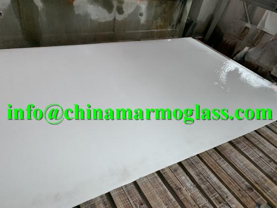 Superior Quality Crystal Jade Glass Stone Without Air Pores for Decorate Interior Flooring